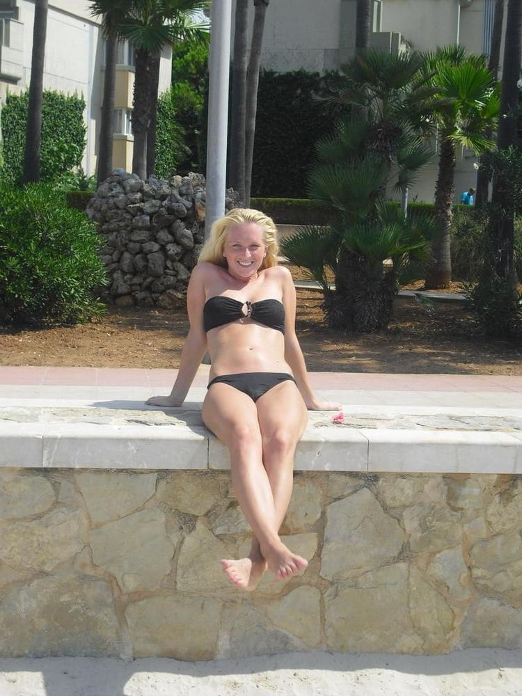25P Sexy blonde love rimjob