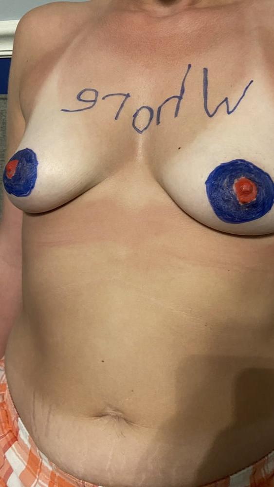 25P WHORE FUCK ME!!