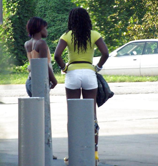 21P Mes Amies Les Putes 2 (Hookers in The Woods) By TROC