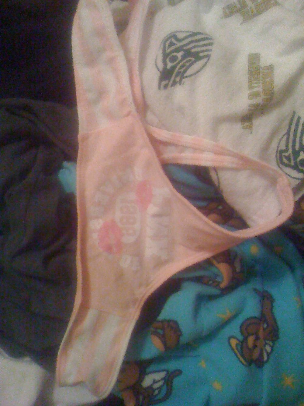 6P Friend's girl's bras and panties