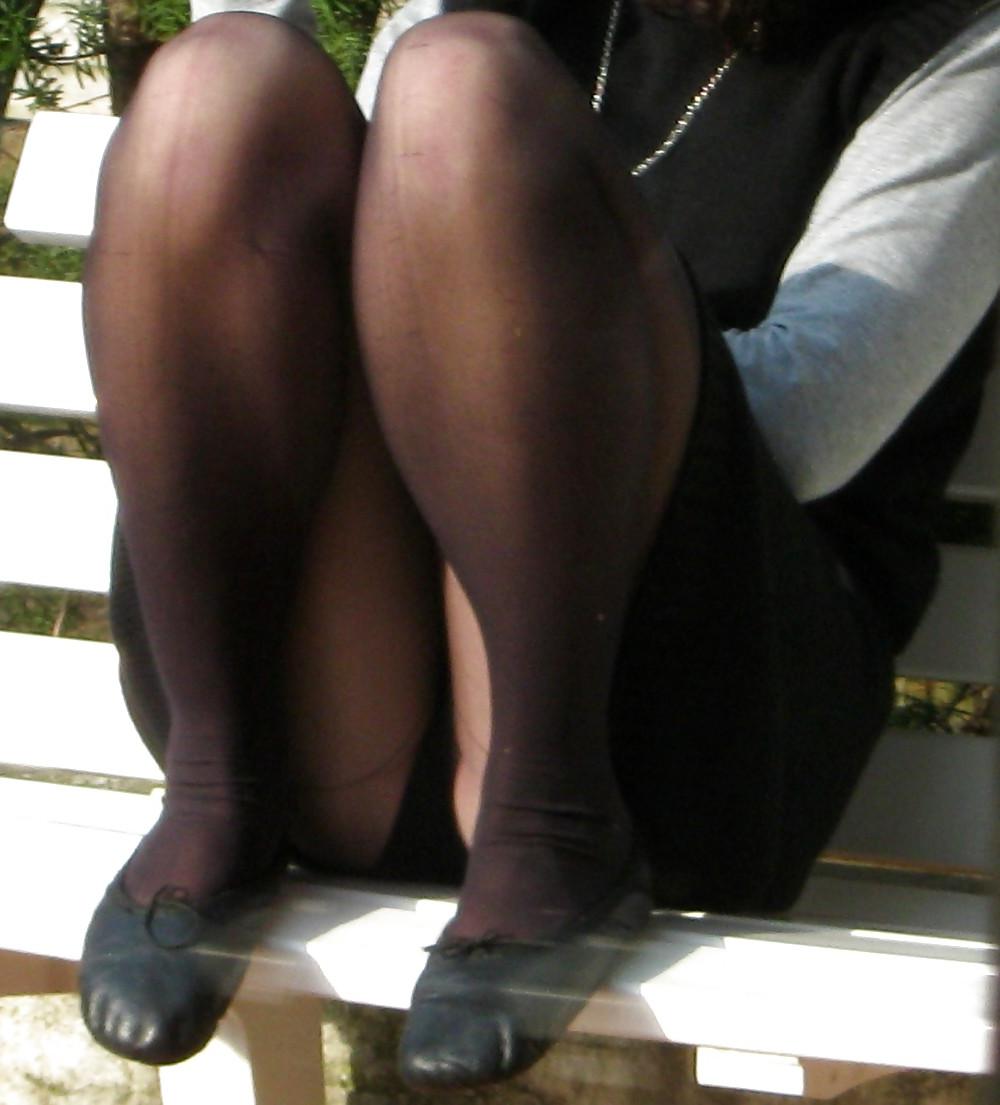 5P My wife in pantyhose and ballet flats