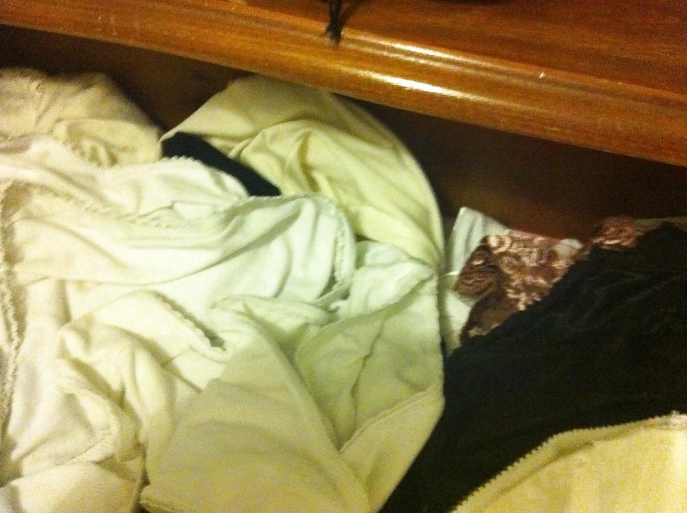10P Friend's Wife's Knickers