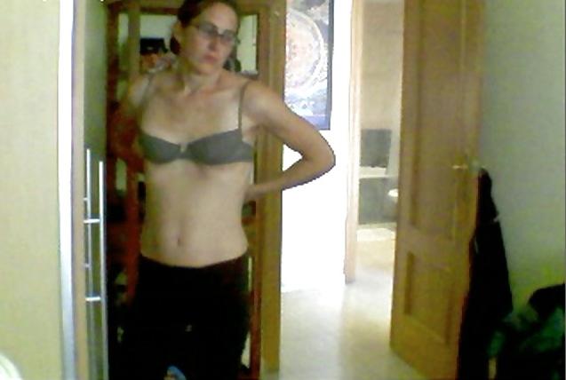 18P Hidden Cam MILF