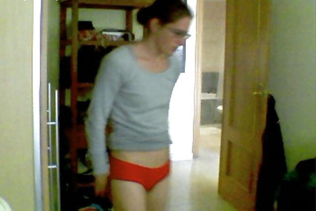 18P Hidden Cam MILF