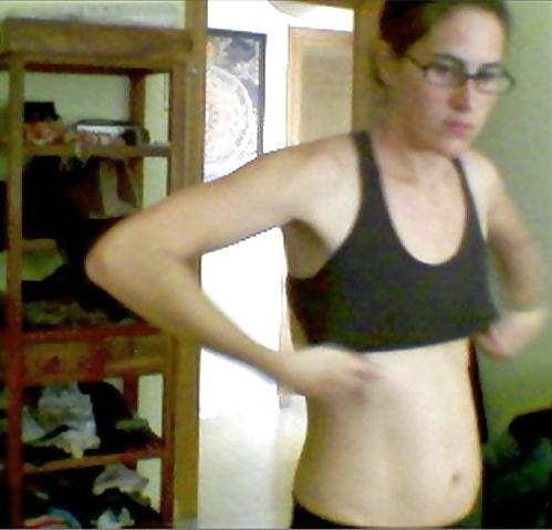 18P Hidden Cam MILF