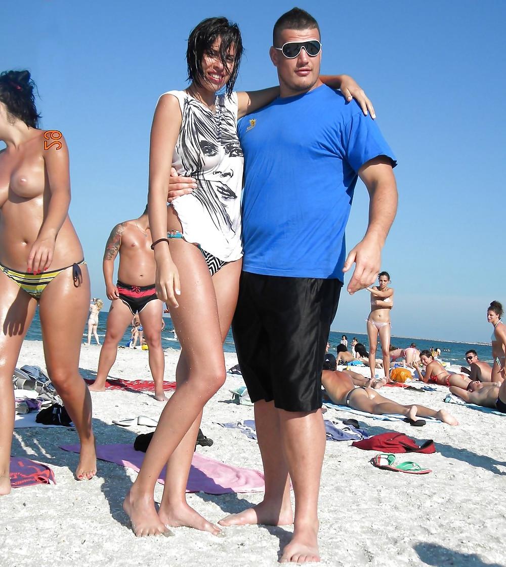 25P Italian classmates at the beach :) compagne di classe
