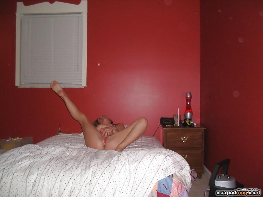 25P Home alone & posing
