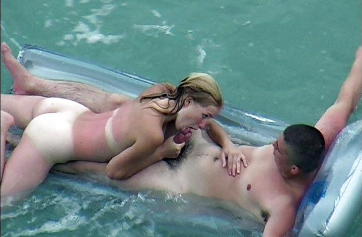 22P Nudist amateurs having sex on the beach