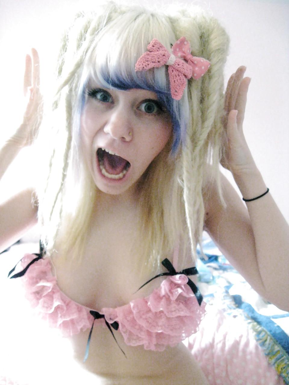 12P Living Fuck Doll