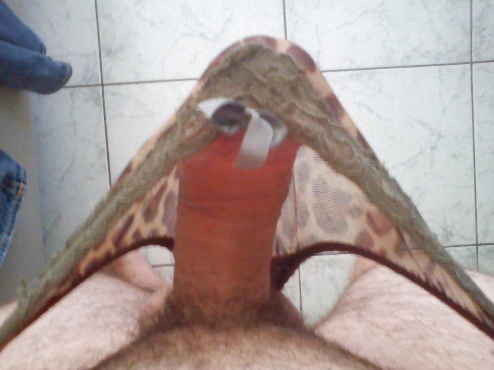 25P Friend wifes big thong