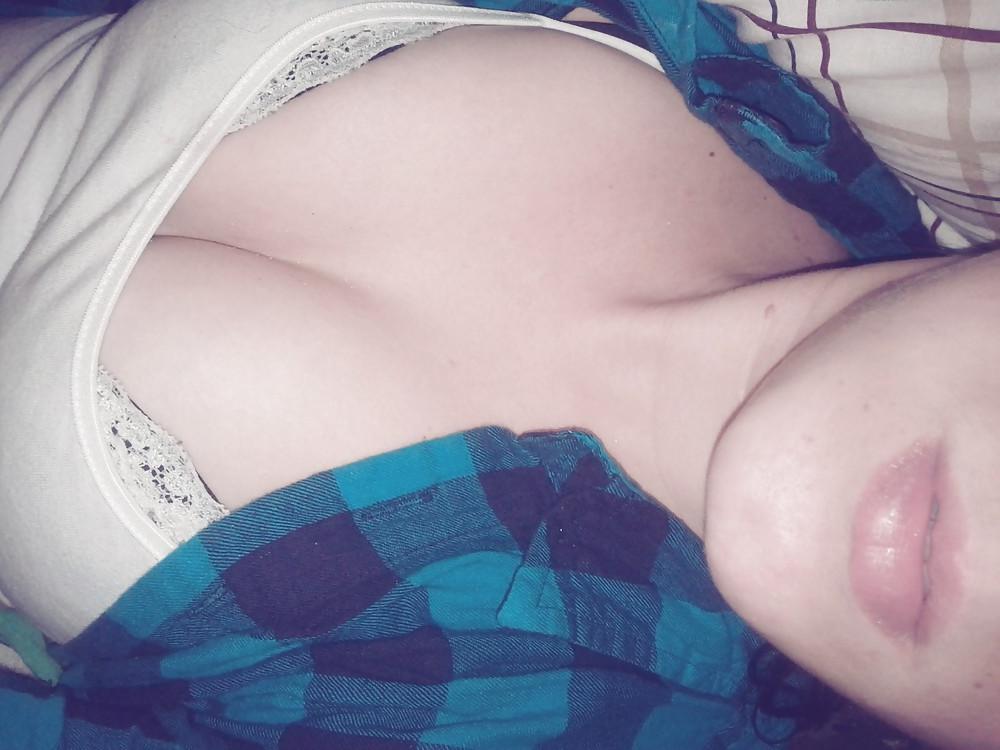 18P Canadian teen Slut From SmutDates