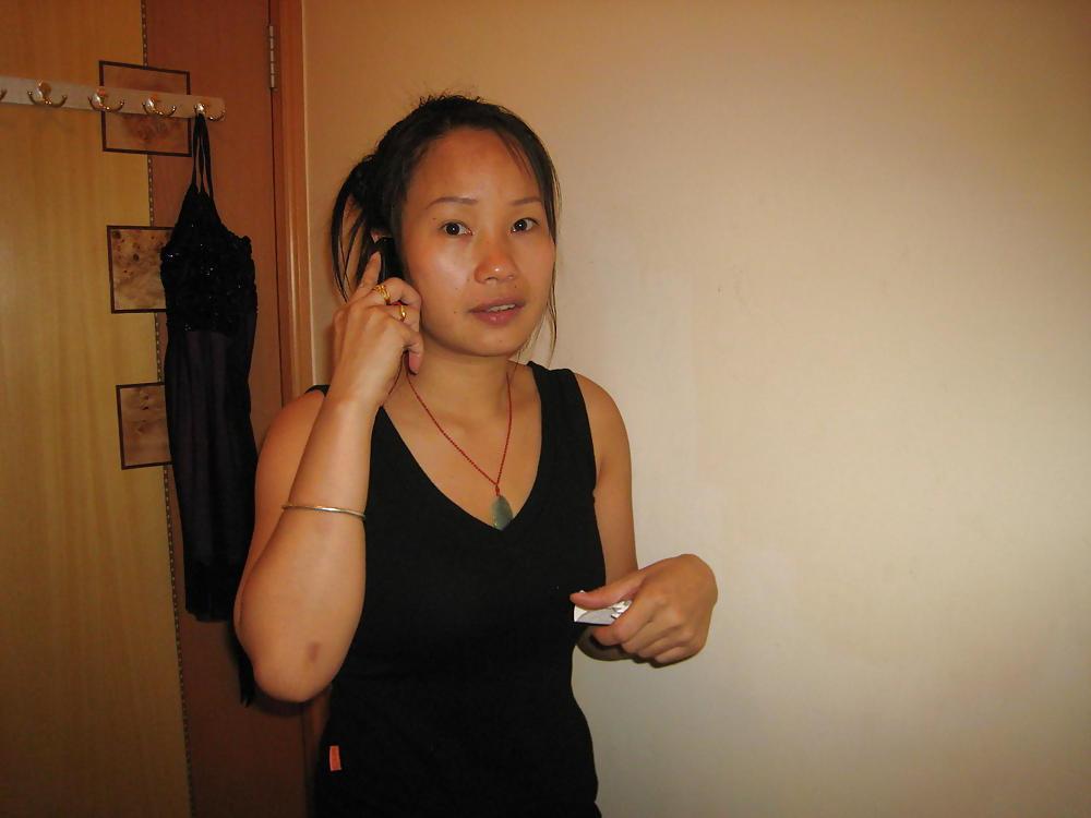 25P My gf loves to expose her hot body like a prostitute
