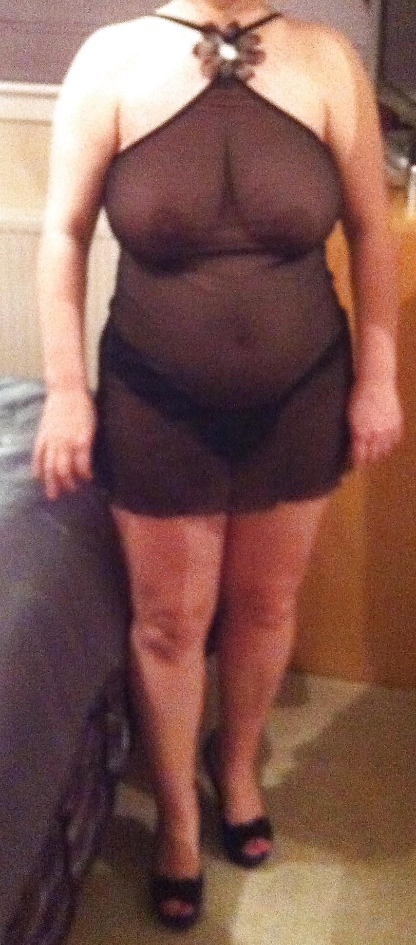 16P Post preggors - getting ready for first creampie