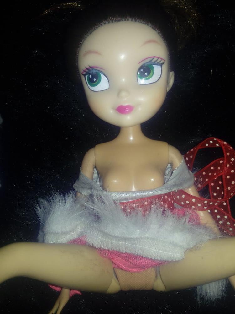 18P My Girlfriend Karen Doll