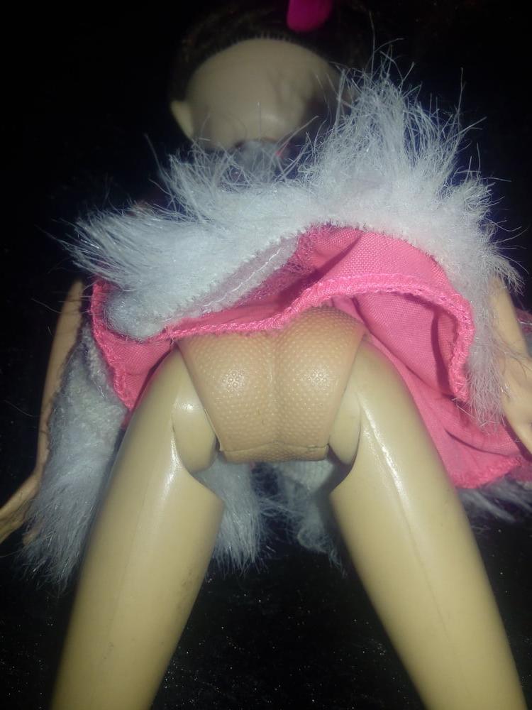 18P My Girlfriend Karen Doll