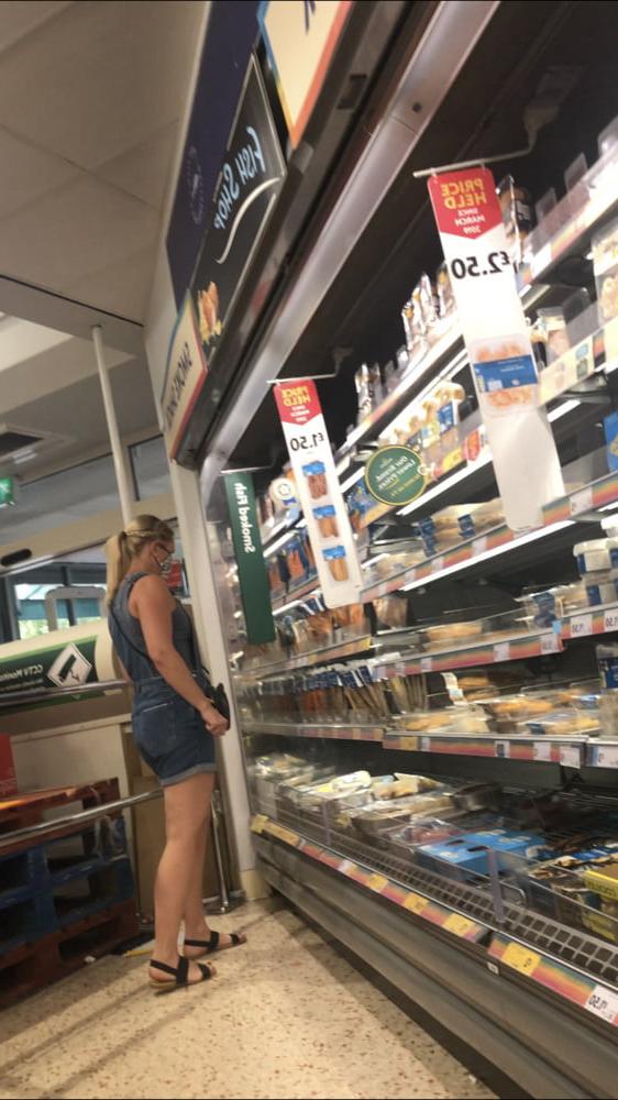7P Pawg ass blonde voyeur shopping slut