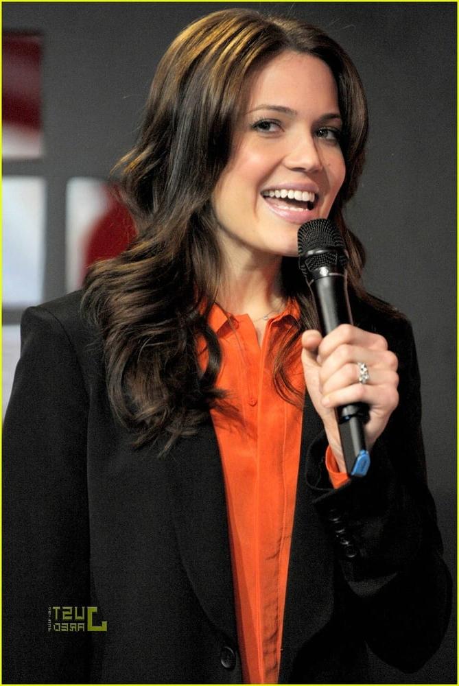 10P Mandy Moore - Virgin Love Button Launch (15 March 2011)