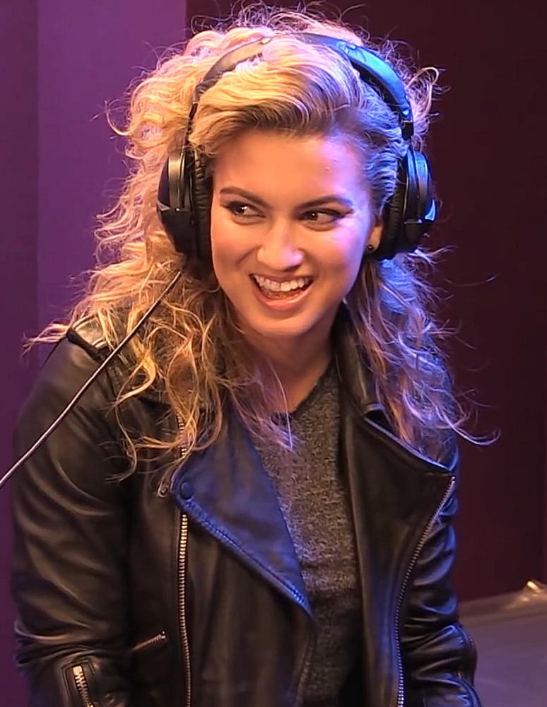 25P Miss T Kelly Fit As Fuck Hot  Look