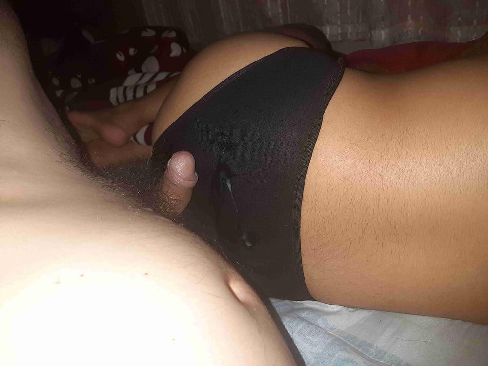 25P Manoseo y moqueo a mi cunada after party en sus nalgas