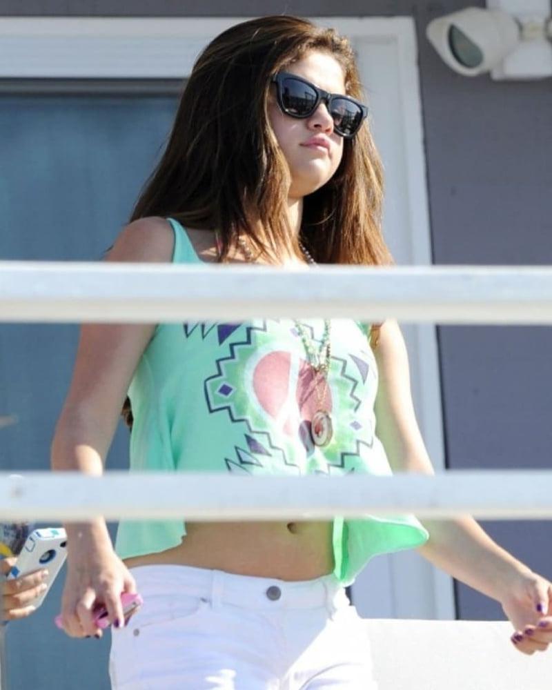 25P SELENA GOMEZ ... SWEET TEEN FUCK !!!!!!