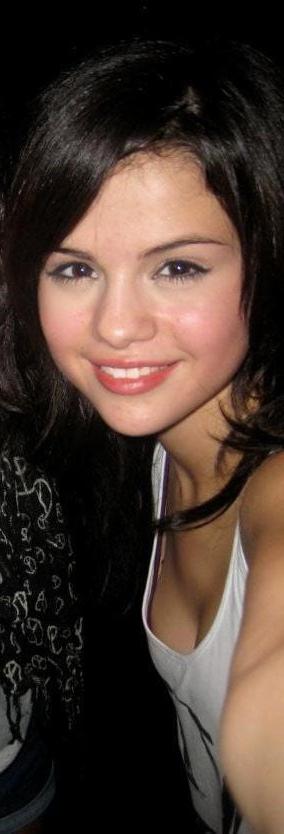 25P SELENA GOMEZ ... SWEET TEEN FUCK !!!!!!