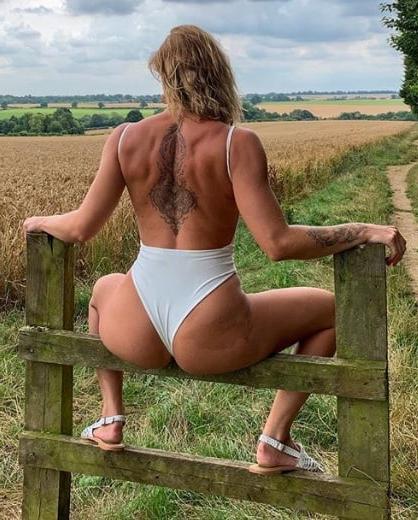 25P Bum Love 281