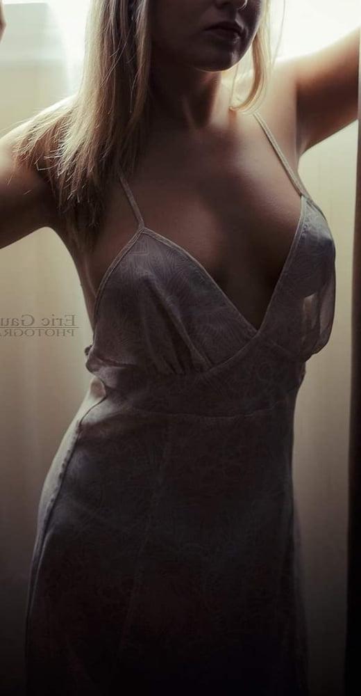 25P Canadian erotic models 12