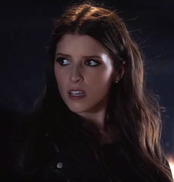 25P Anna Kendrick Fit As Fuck 5