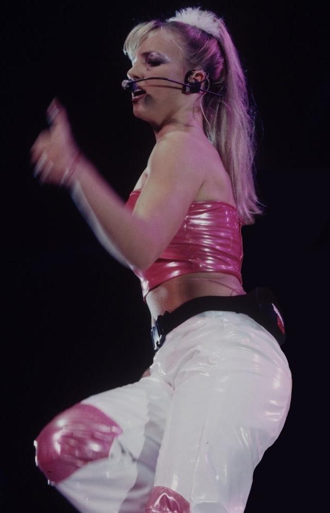 25P Britney Spears Fit As Fuck Live 7