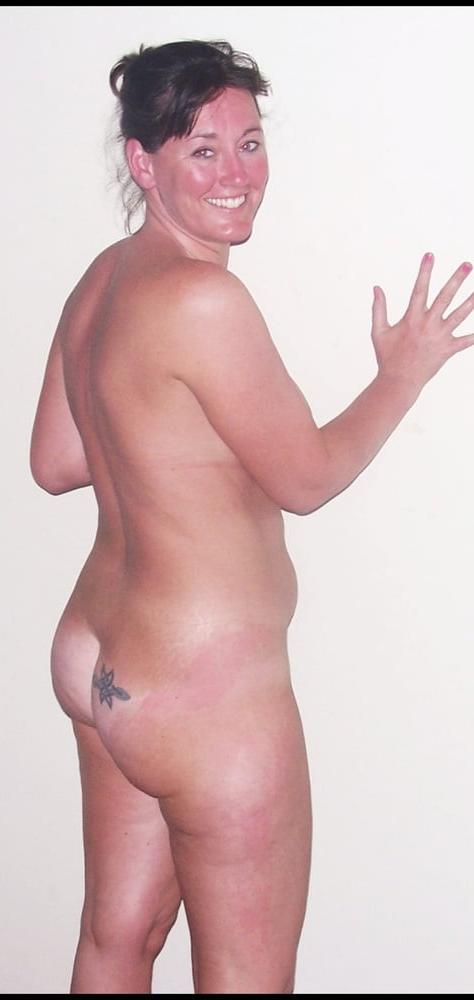 23P MILF on holiday