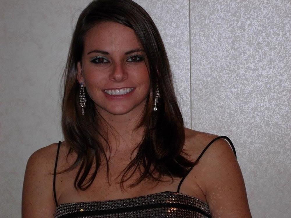 25P Sam is a hot brunette with great tits I want to fuck