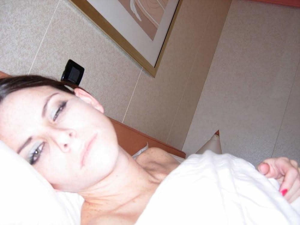 25P Sam is a hot brunette with great tits I want to fuck