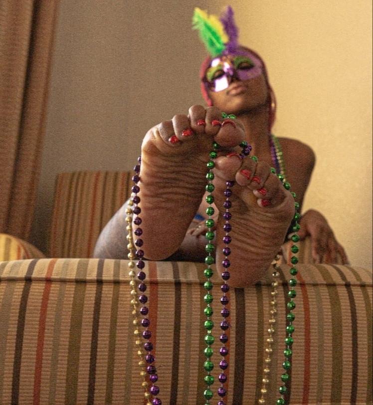 20P Tierra doll feets
