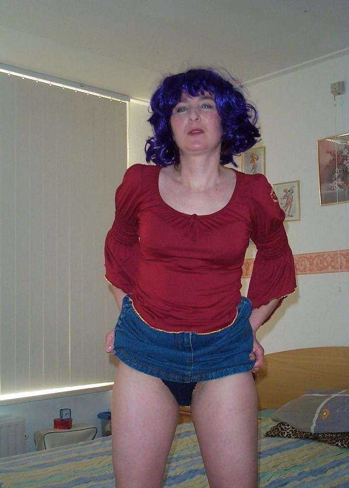 25P Dutch Slut Tieneke