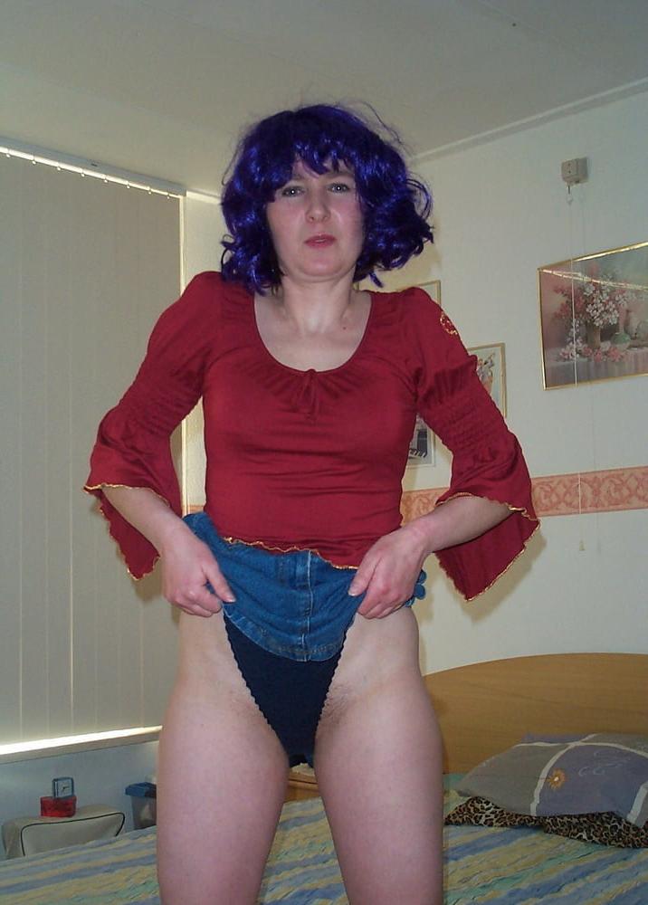 25P Dutch Slut Tieneke