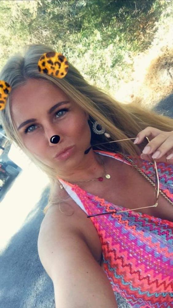 17P Hot Dutch milf