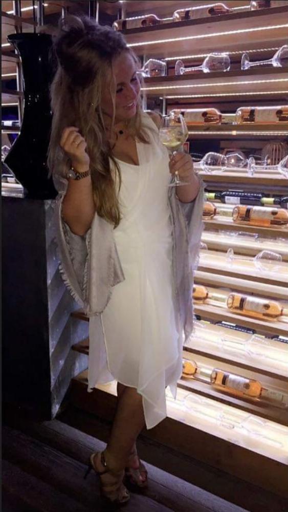 17P Hot Dutch milf