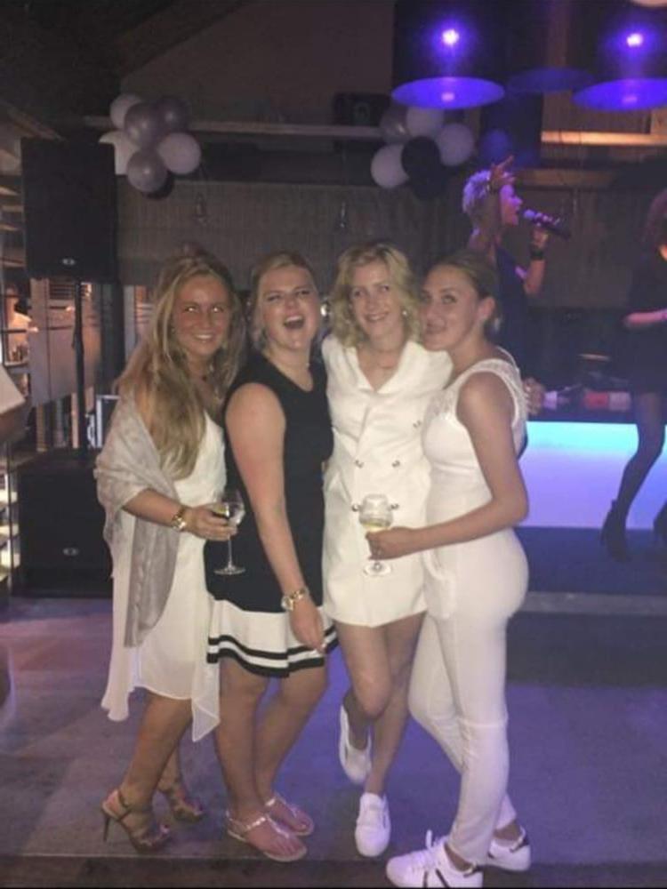 17P Hot Dutch milf