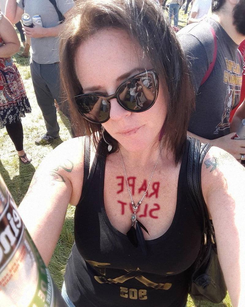 25P Self Submitted 45yo Canadian Whore Karen Loves Being Exposed