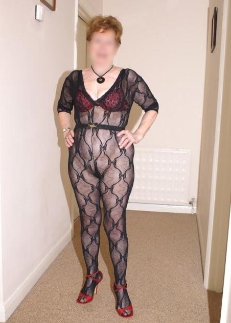 25P sexy matures in bodystockings 3