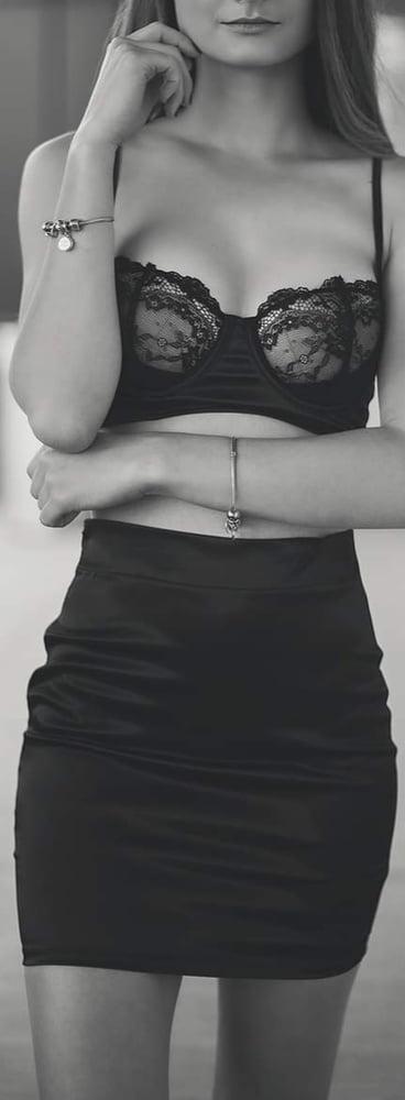 25P Canadian erotic model 8