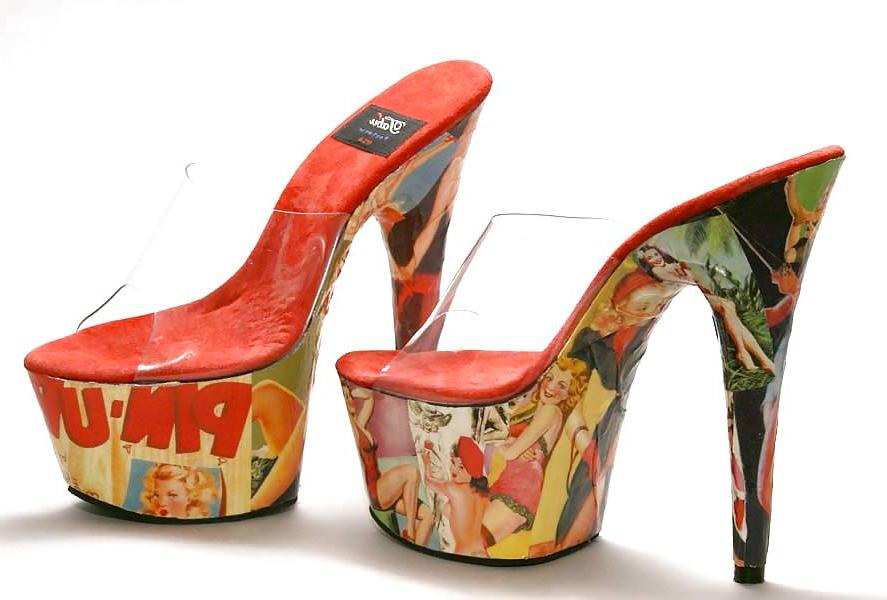 25P FEET & SHOES 