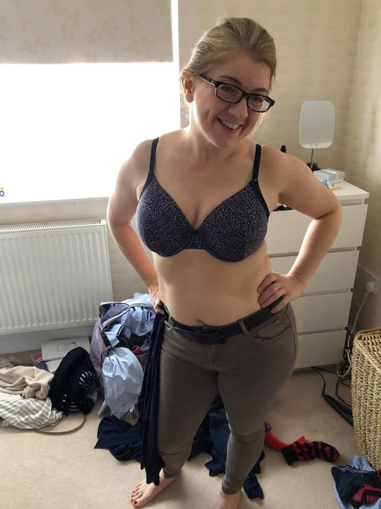 25P Nerdy girls I want to fuck #1