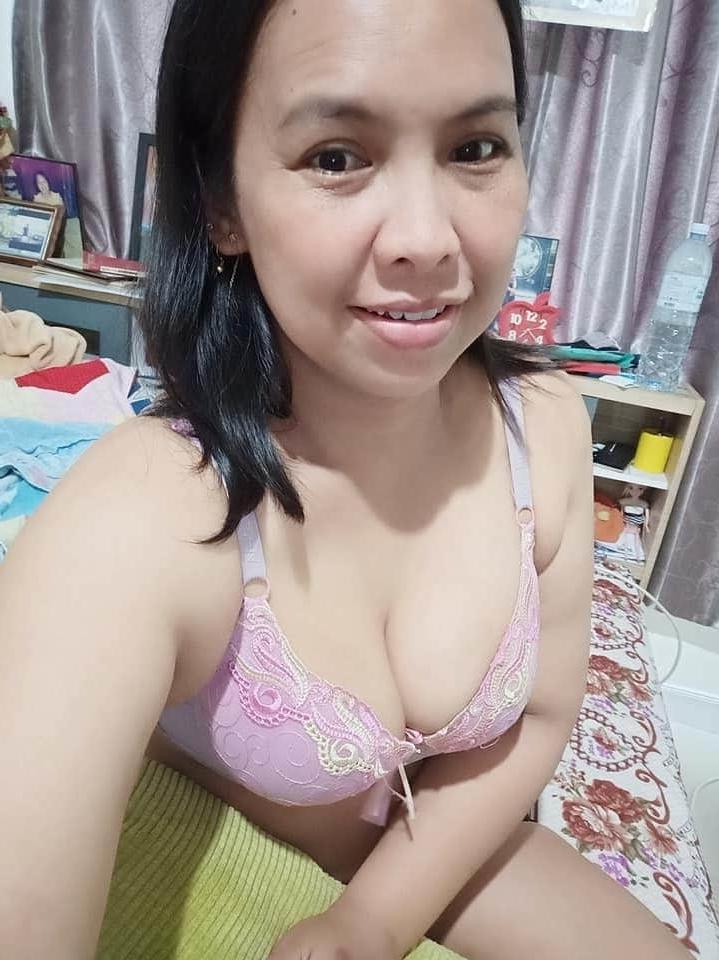 25P Whore at home
