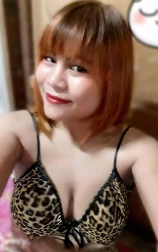 25P Whore at home