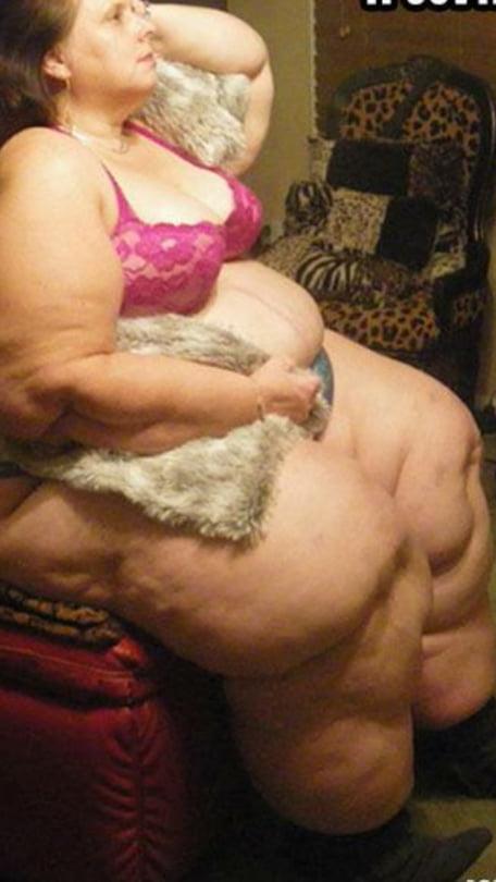 25P Ssbbw love to go hogging