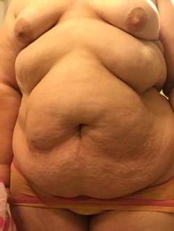 25P Ssbbw love to go hogging