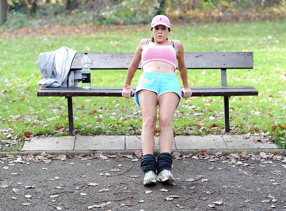 15P Imogen Thomas Training in a London Park