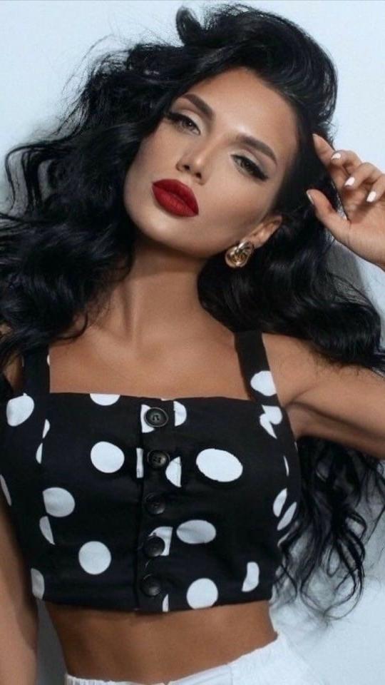 25P Women I'd Love to Be 27