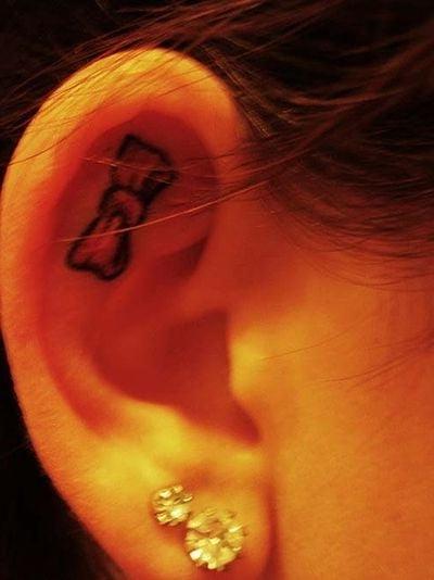 25P Behind the ear.
